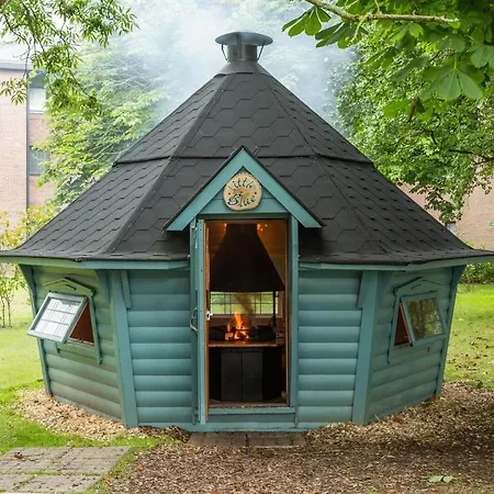 Summergrove Halls ホテル