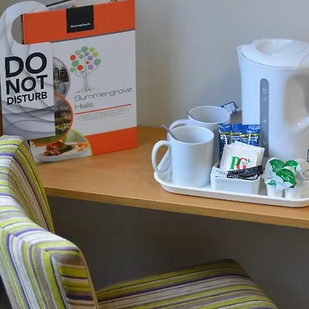 ホテル Summergrove Halls