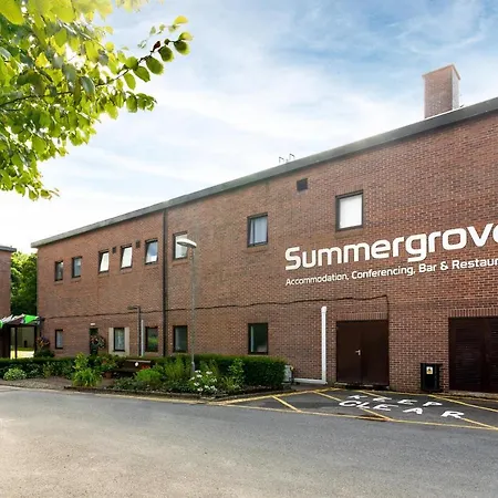Summergrove Halls Hotel 3*