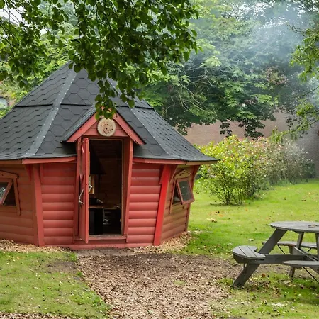 Summergrove Halls Hotel